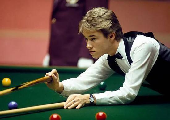 能够承受正 能够承受正