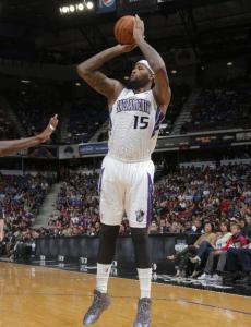 比萨中场伊 比萨中场伊